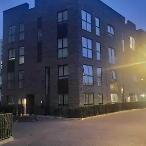 Kayz Lodge- Luxury Ensuite-private & Shared In A New House At The Olympic Village Overlooking Stratford Westfield And Tube Station Lodge